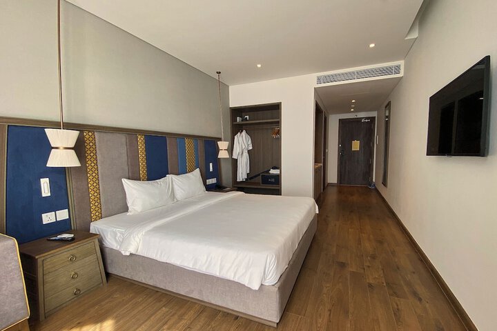 Room 40 of 130