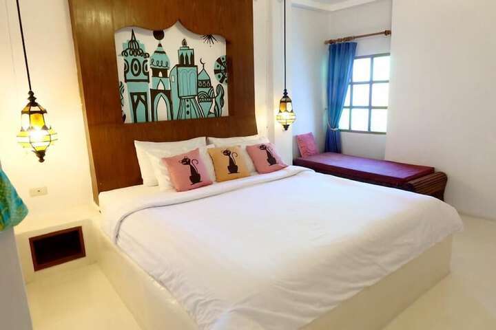 Room 7 of 34