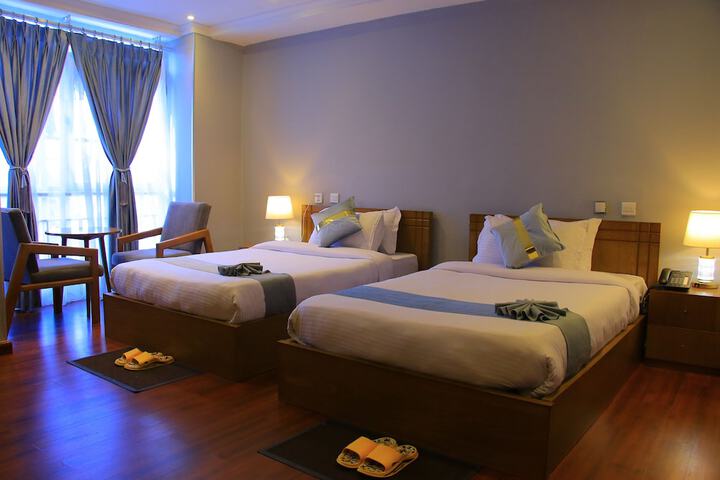 Room 8 of 19