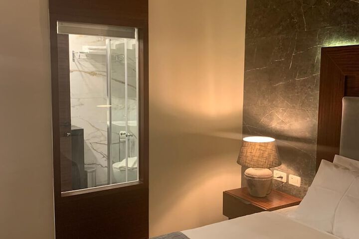 Room 15 of 65