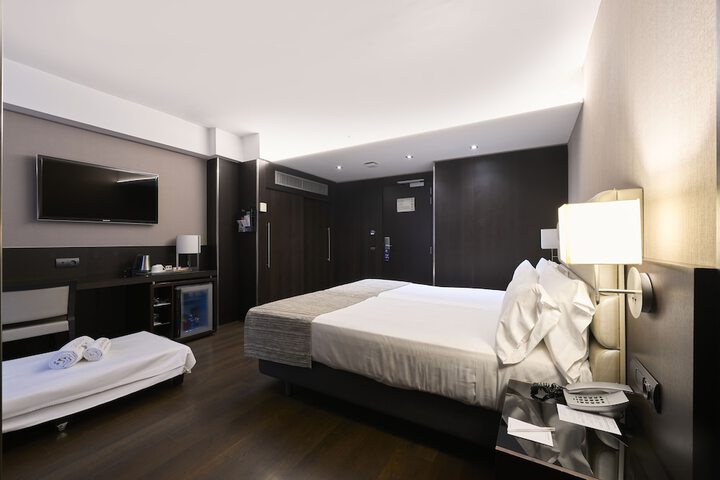 Room 15 of 46