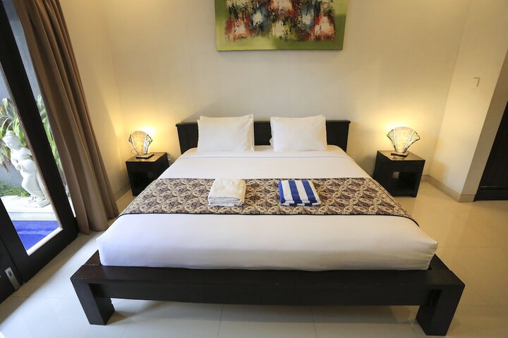 Room 2 of 39