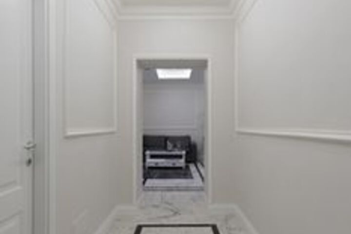 Room 12 of 22