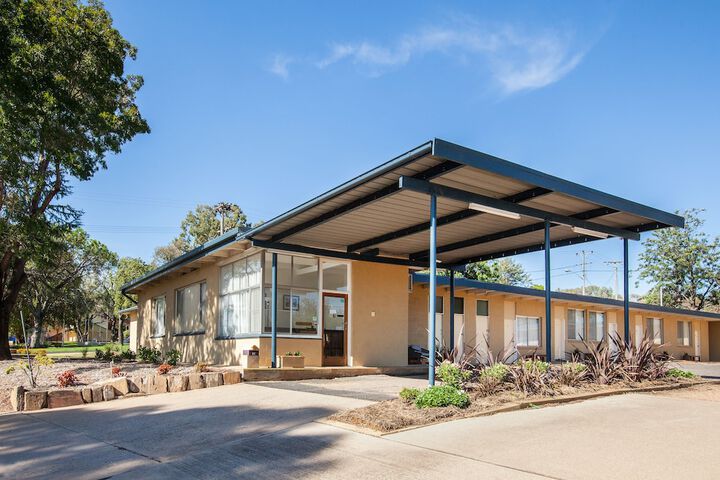 Exterior of Gulgong Motel