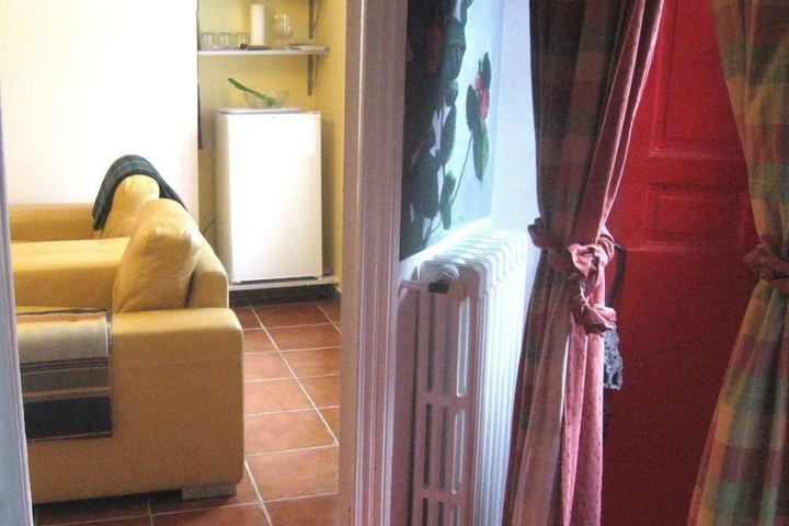Room 2 of 14