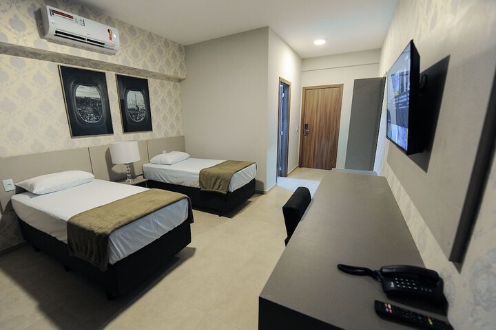 Room 10 of 70