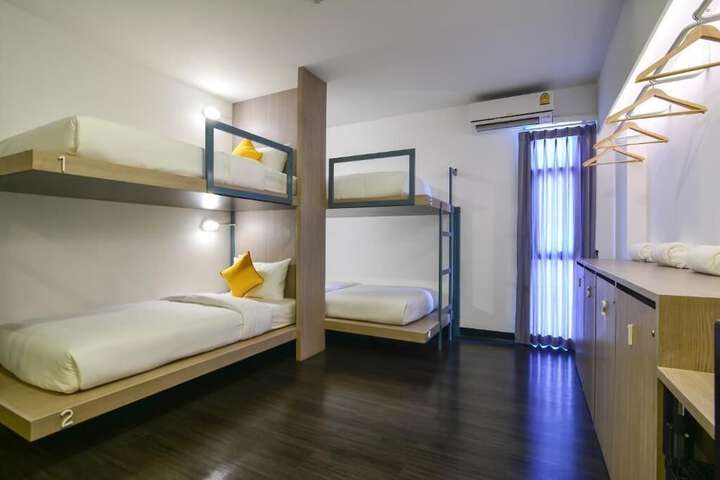 Room 46 of 86