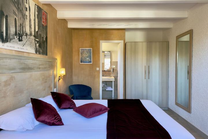 Room 38 of 113