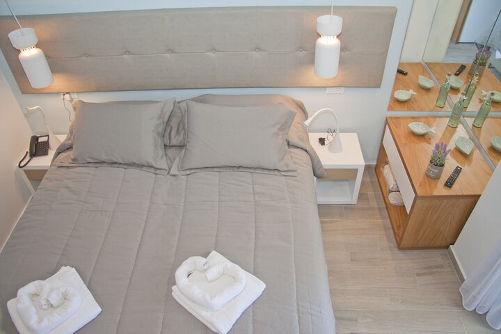 Room 26 of 80