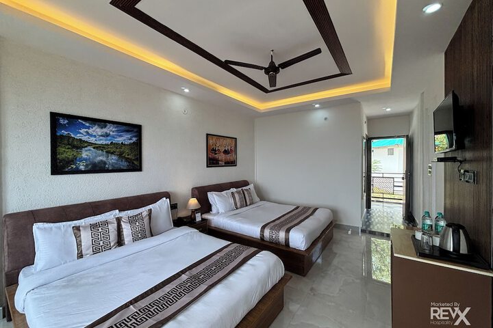 Room 6 of 114