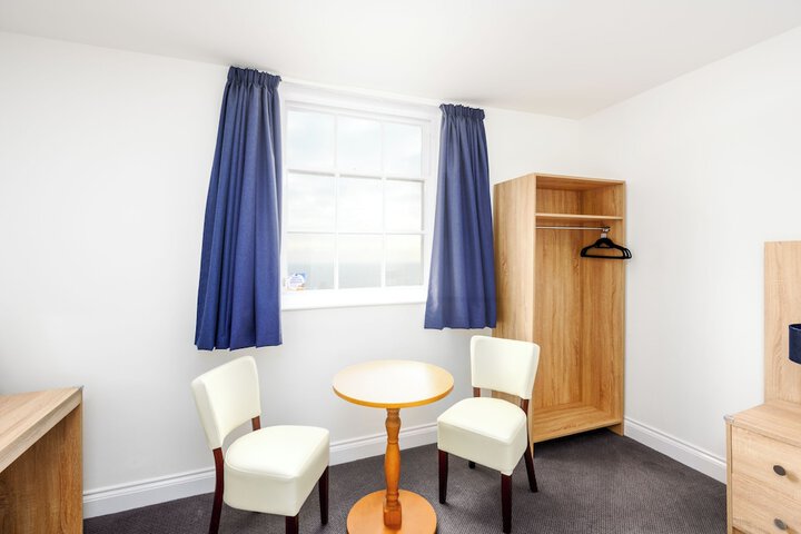 Room 49 of 95