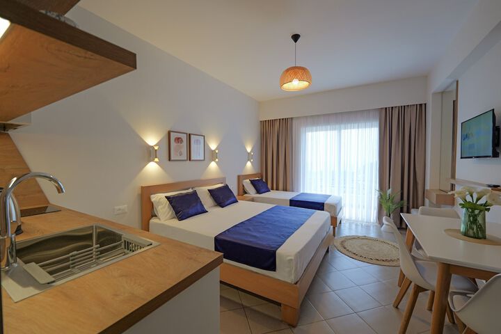 Room 2 of 52