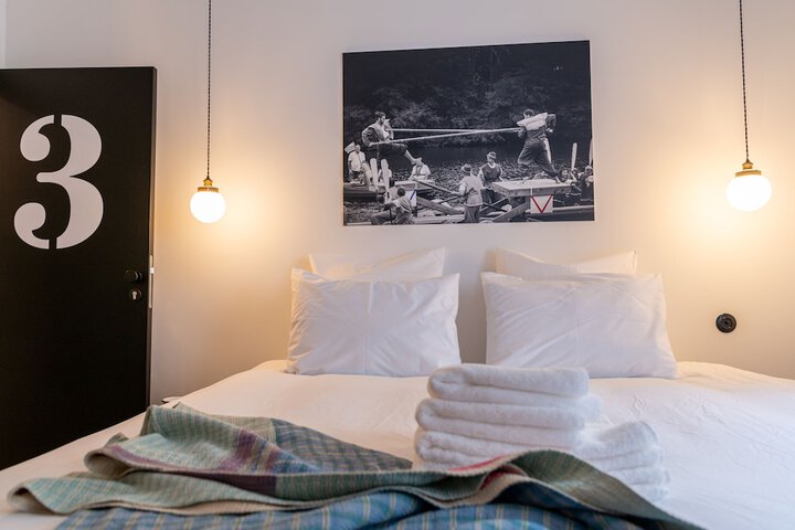 Room 14 of 48