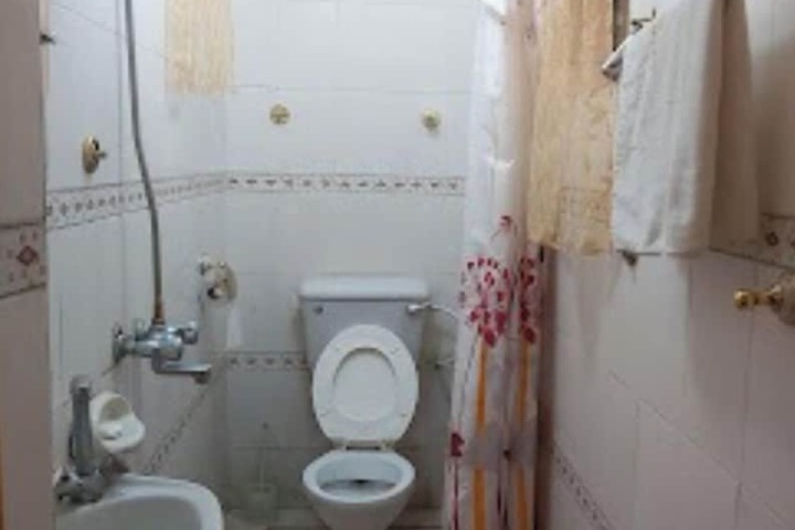 Room 14 of 19