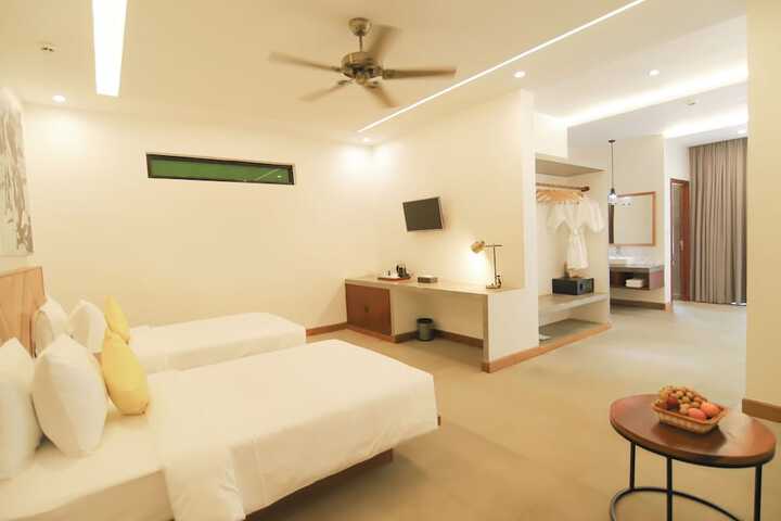 Room 25 of 56