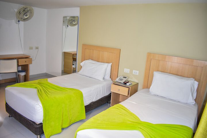 Room 40 of 66