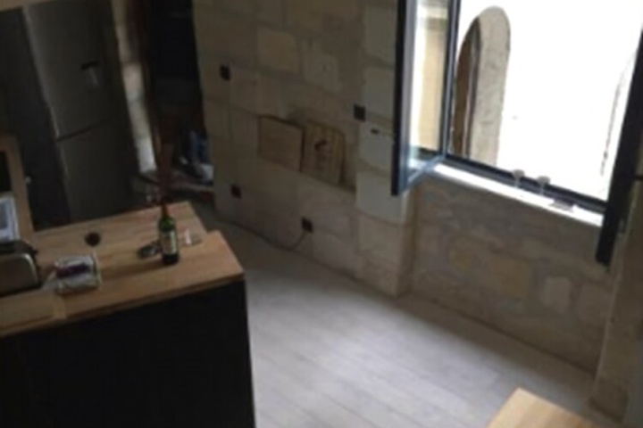 Room 4 of 14