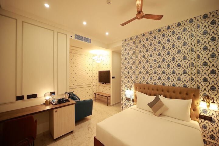 Room 10 of 49
