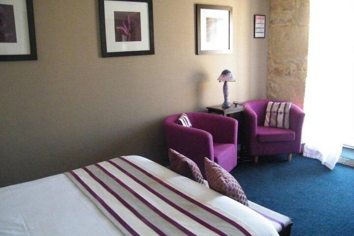 Room 15 of 62