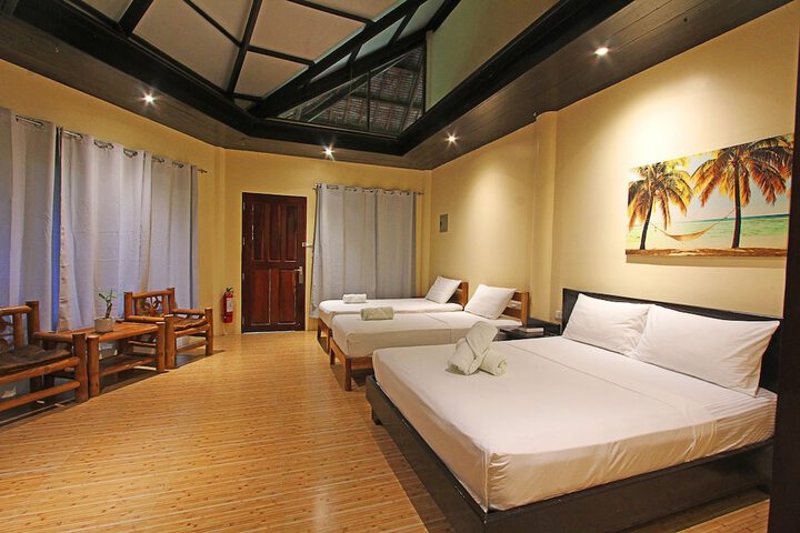 Room 6 of 36