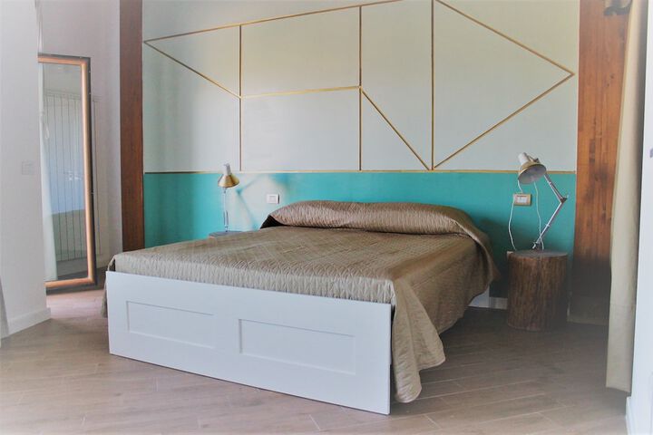 Room 6 of 55