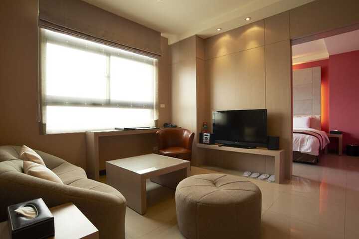 Room 14 of 29
