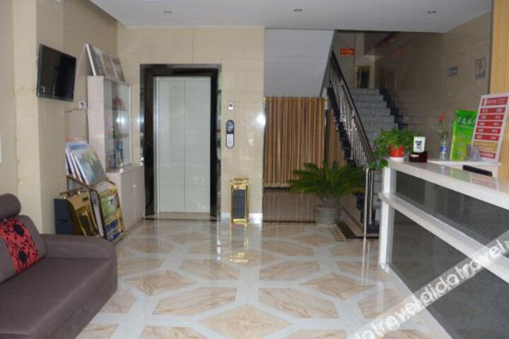 Hotel Interior 9 of 22