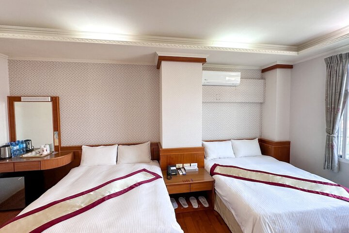Room 5 of 60