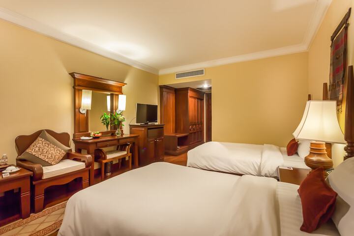 Room 19 of 111