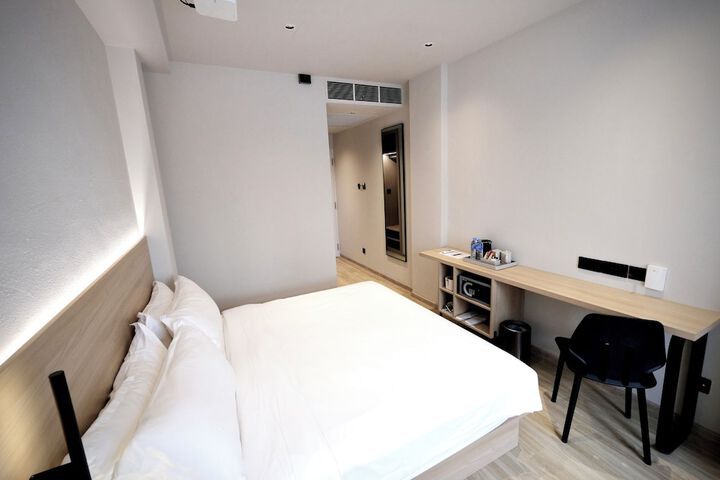 Room 56 of 112