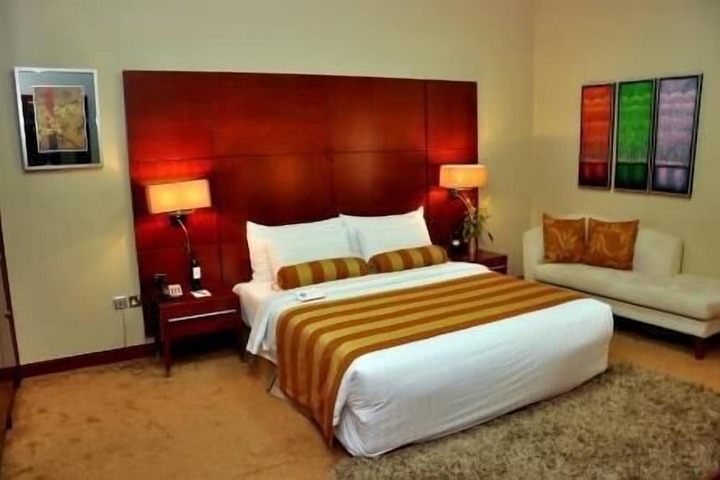 Room 17 of 43