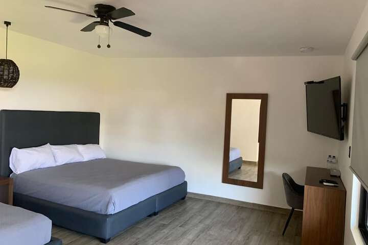 Room 3 of 48