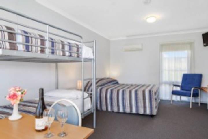 Room 378 of 384