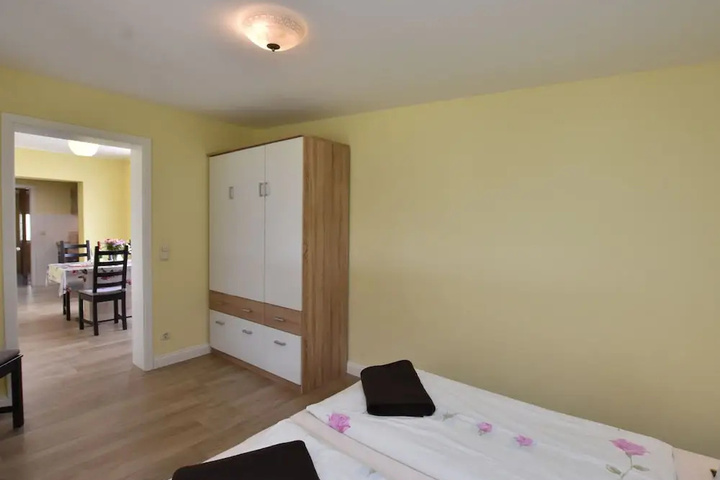 Room 3 of 17