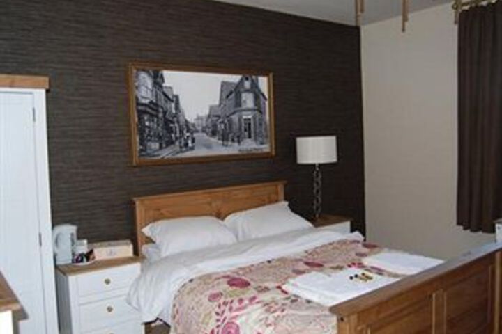 Room 12 of 20