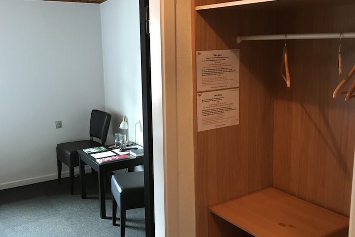 Room 9 of 57