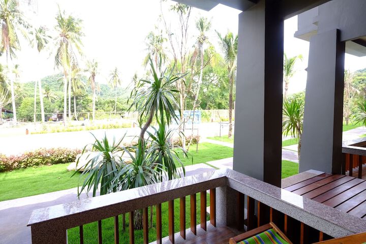 Terrace/Patio 32 of 101