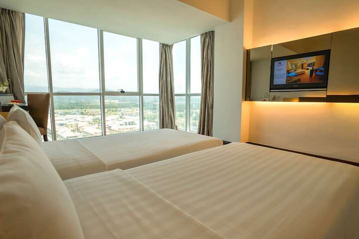 Room 26 of 60