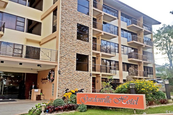 Gardenville Hotel