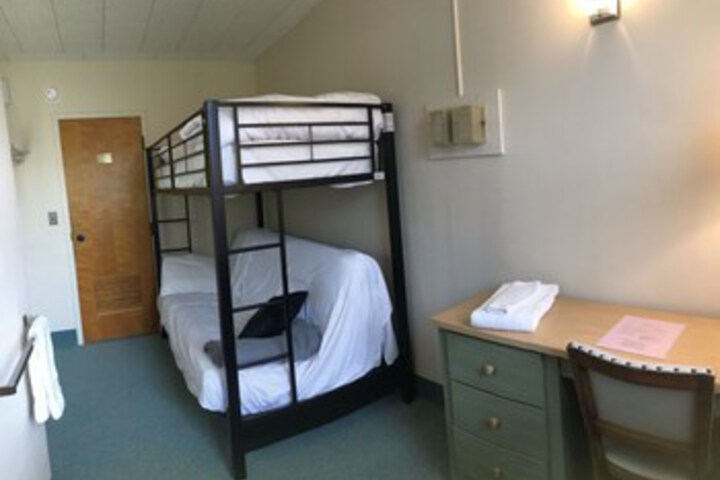 Room 85 of 108