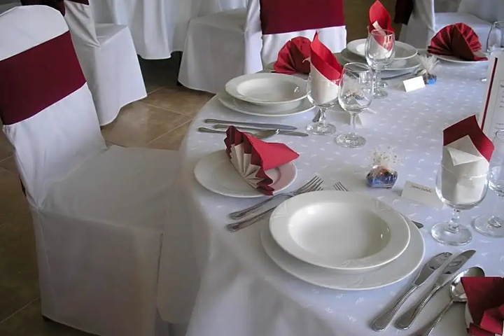 Dining 21 of 24