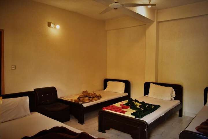 Room 17 of 19