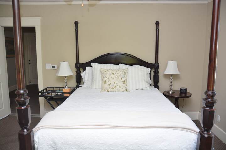 Room 12 of 252