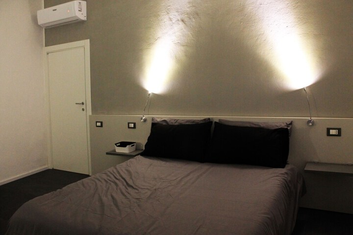 Room 10 of 36