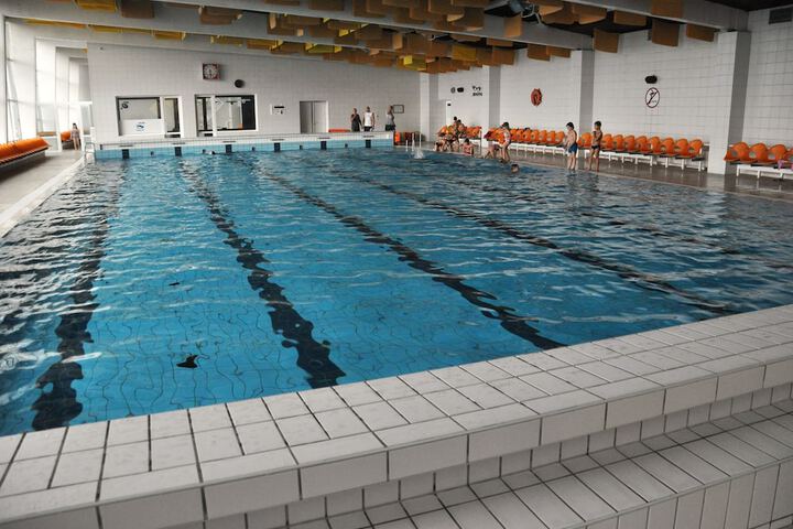 Pool 30 of 44