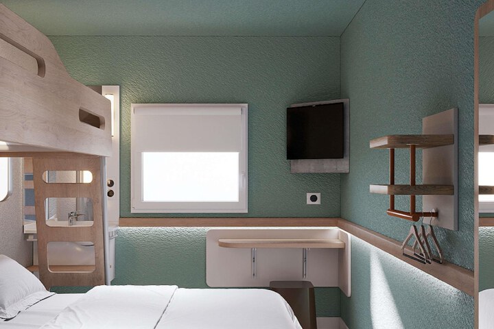 Room 26 of 70