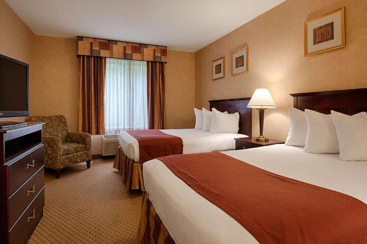2 Double Accessible Bathtub Work Desk Microwave, Refrigerator Full Breakfast (7 of 8)