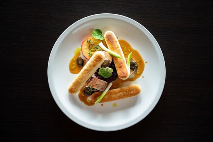 Dining 88 of 110