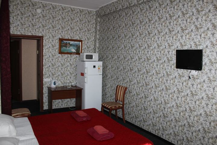 Room 12 of 36