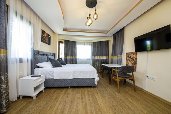 Room 6 of 58